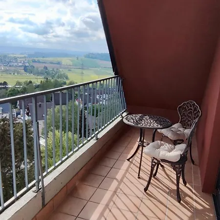 Schicke Ferien Mit Tollem Ausblick In Schwarzwald. Apartment