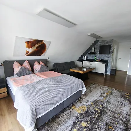 Schicke Ferien Mit Tollem Ausblick In Schwarzwald. * فيلينغن سشفايننغ